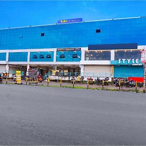Fabhotel Embassy Near Amanora Mall